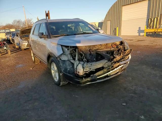 2016 Ford Explorer - Image 12