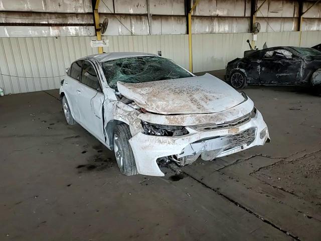 2018 Chevrolet Malibu - Image 10