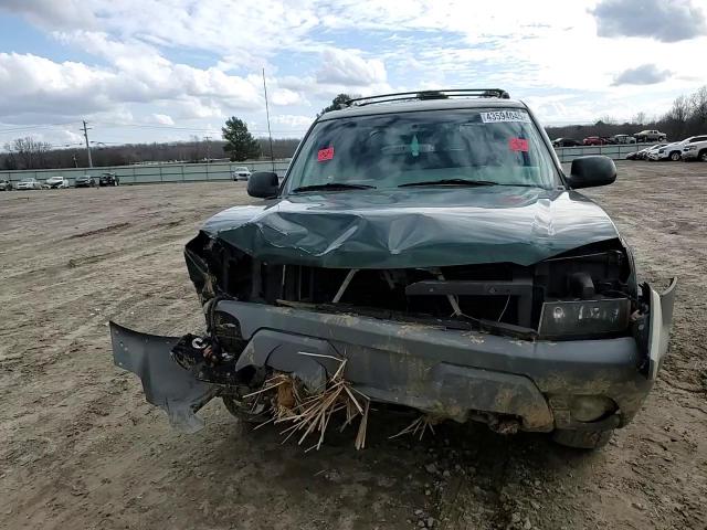 2002 Chevrolet Avalanche - Image 11