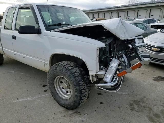 1996 Chevrolet S-10 Pickup - Image 11