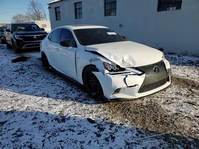 2015 Lexus IS - Image 13
