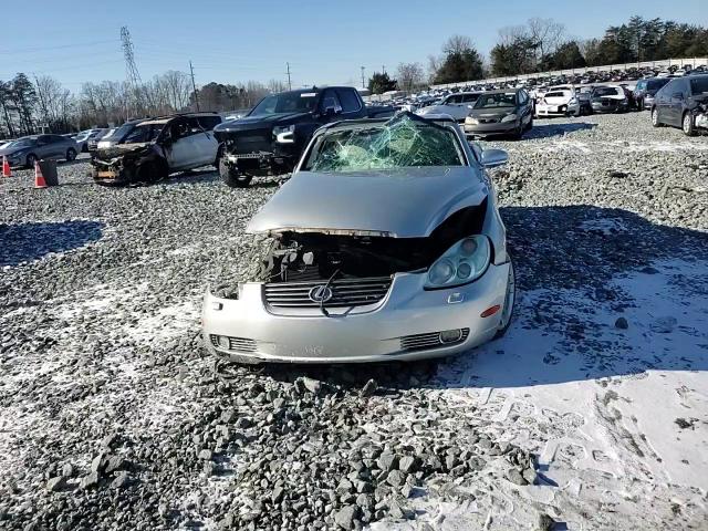 2005 Lexus SC - Image 10