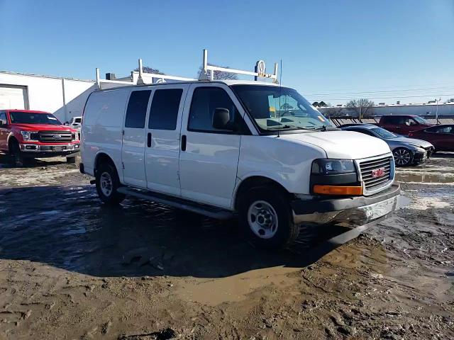 2017 GMC Savana - Image 14
