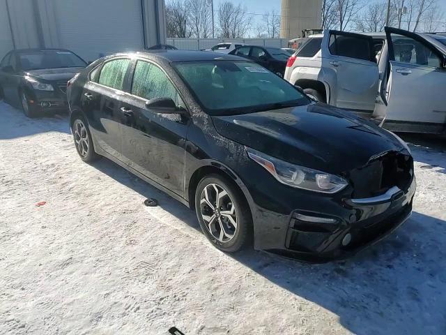 2019 Kia Forte - Image 13