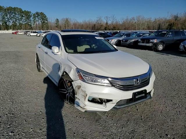 2017 Honda Accord - Image 10