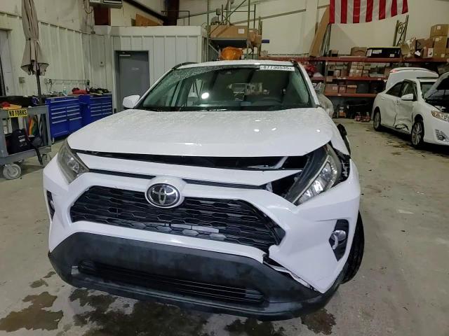 2021 Toyota RAV 4 - Image 11