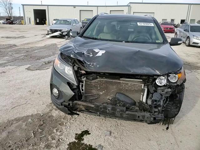 2011 Kia Sorento - Image 11