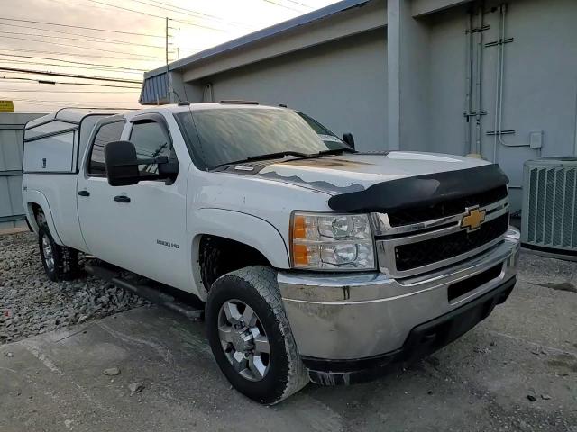 2013 Chevrolet Silverado - Image 13