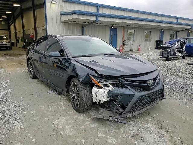 2018 Toyota Camry - Image 11