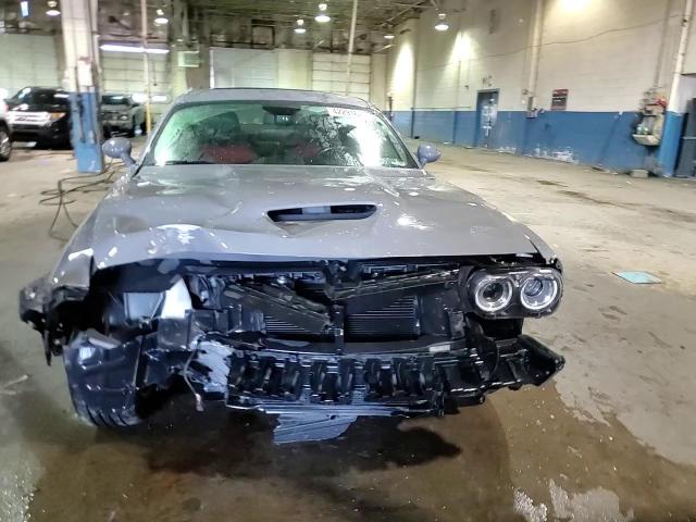 2019 Dodge Challenger - Image 13