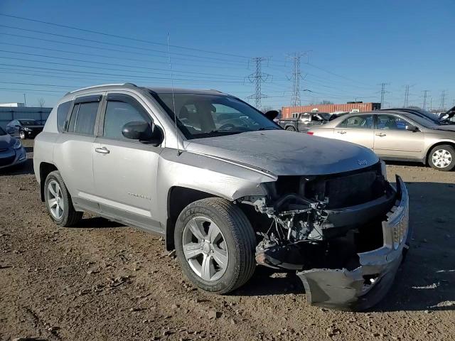 2015 Jeep Compass - Image 11