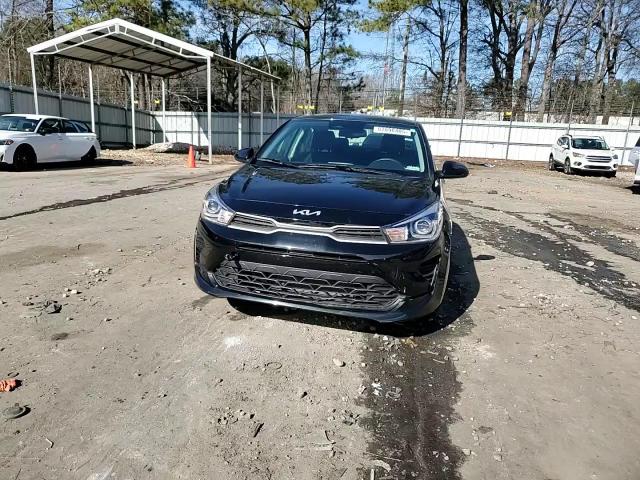 2022 Kia Rio - Image 13