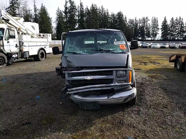 2000 Chevrolet Express - Image 11