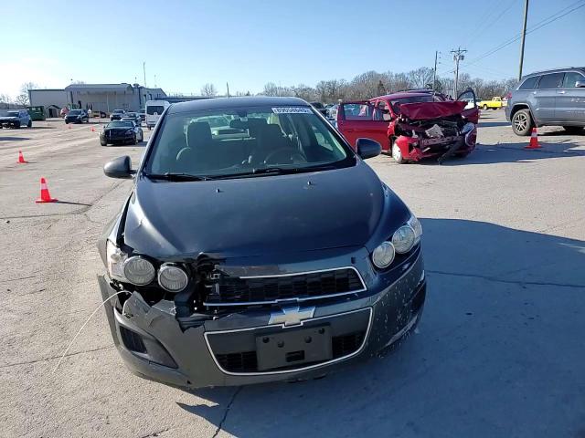 2016 Chevrolet Sonic - Image 13