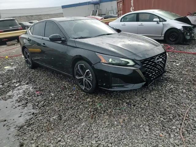 2024 Nissan Altima - Image 13