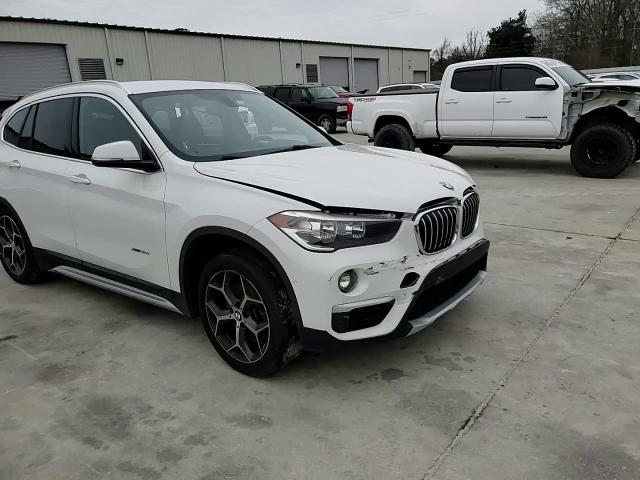 2016 BMW X1 - Image 11
