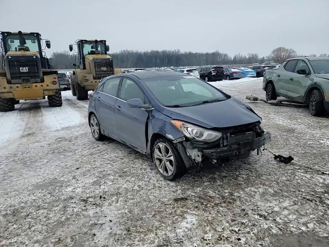2013 Hyundai Elantra - Image 11
