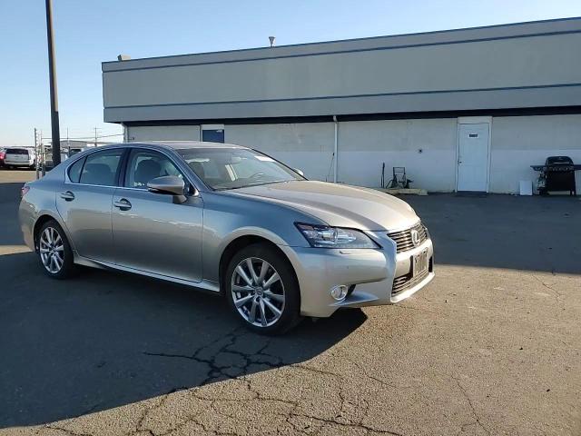 2015 Lexus GS - Image 11