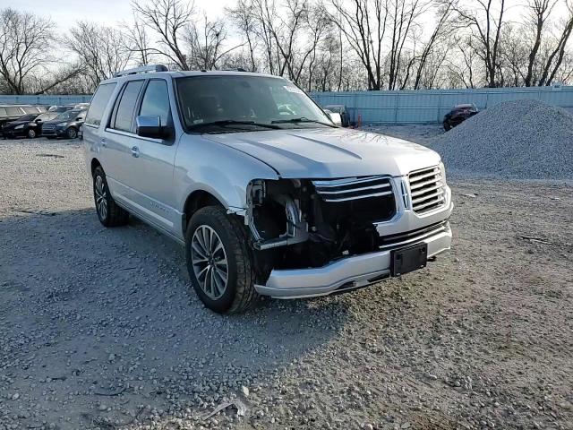 2015 Lincoln Navigator - Image 14