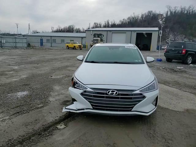 2020 Hyundai Elantra - Image 14