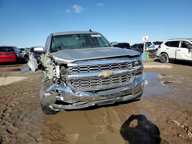 2018 Chevrolet Silverado - Image 10