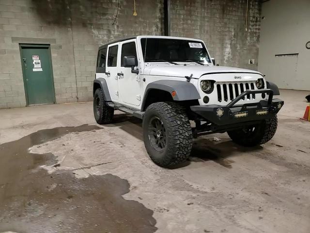 2012 Jeep Wrangler - Image 13