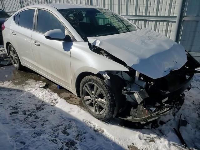 2018 Hyundai Elantra - Image 10