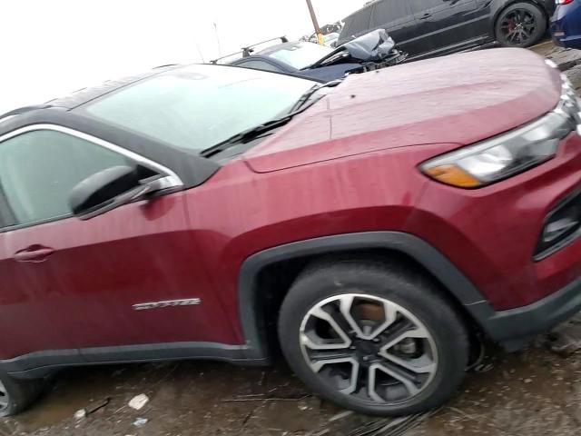 2022 Jeep Compass - Image 11