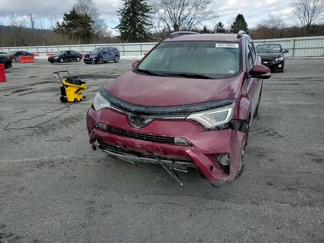 2018 Toyota RAV 4 - Image 12