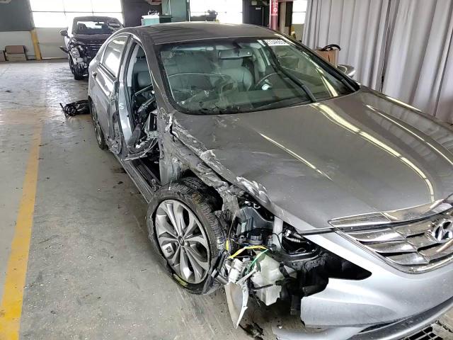 2013 Hyundai Sonata - Image 11