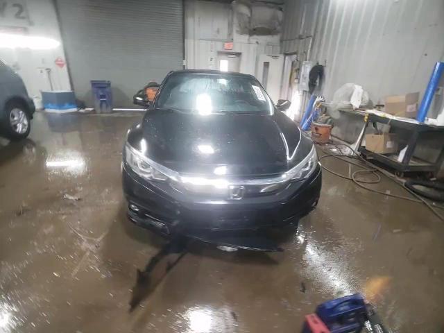2016 Honda Civic - Image 13
