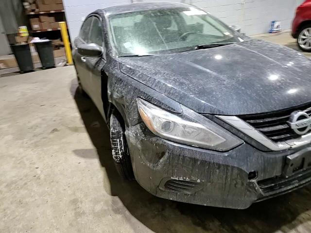 2017 Nissan Altima - Image 11
