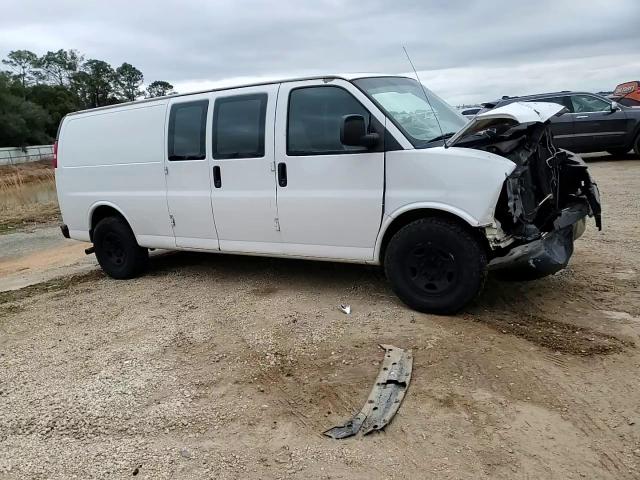 2011 Chevrolet Express - Image 12