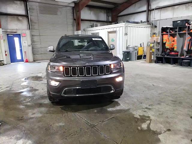 2018 Jeep Grand Cherokee - Image 14