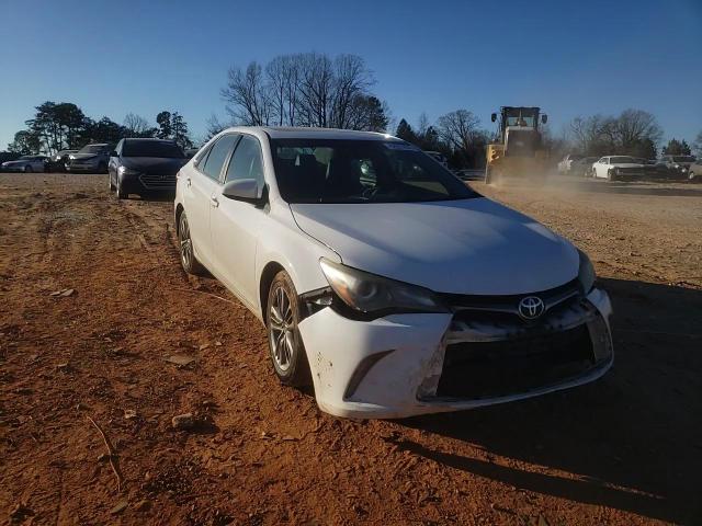 2015 Toyota Camry - Image 11