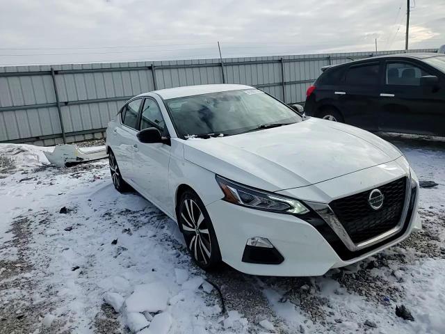 2021 Nissan Altima - Image 10