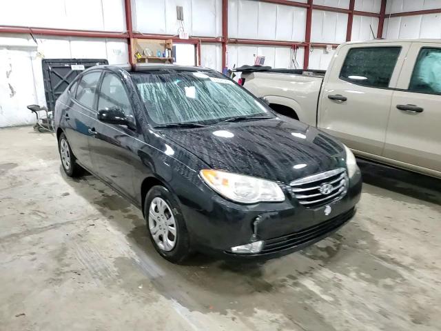 2010 Hyundai Elantra - Image 11
