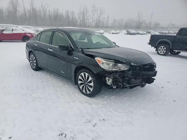 2017 Honda Accord - Image 13