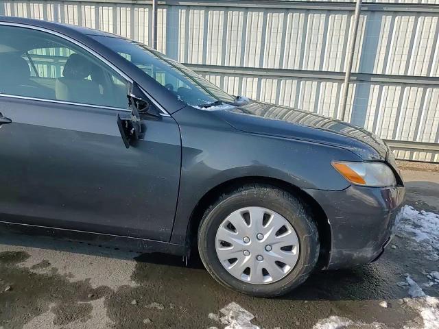 2009 Toyota Camry - Image 11