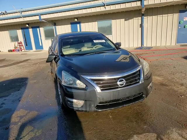 2013 Nissan Altima - Image 13
