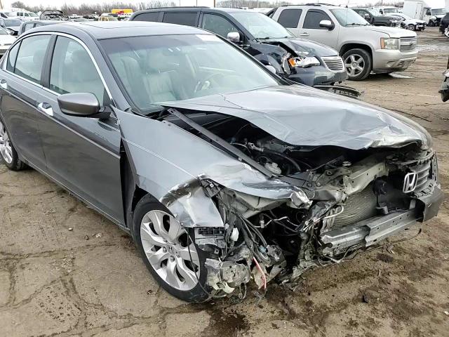 2010 Honda Accord - Image 11