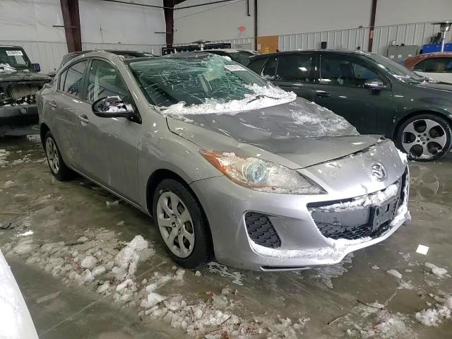 2013 Mazda 3 - Image 13