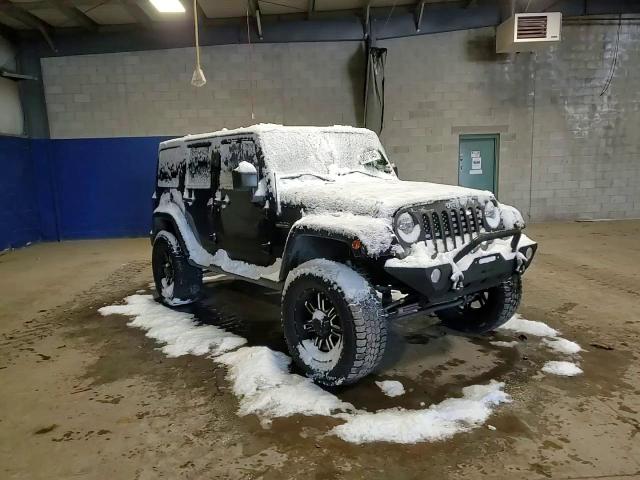 2016 Jeep Wrangler - Image 13