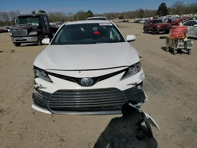 2024 Toyota Camry - Image 11