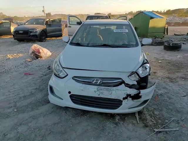 2017 Hyundai Accent - Image 11