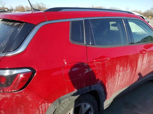 2019 Jeep Compass - Image 11