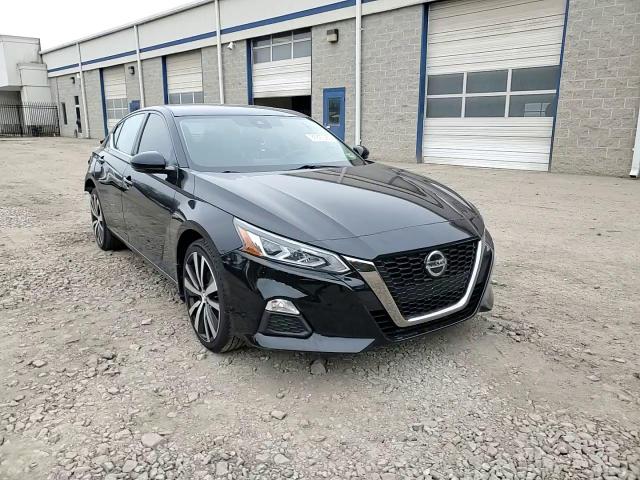 2020 Nissan Altima - Image 10