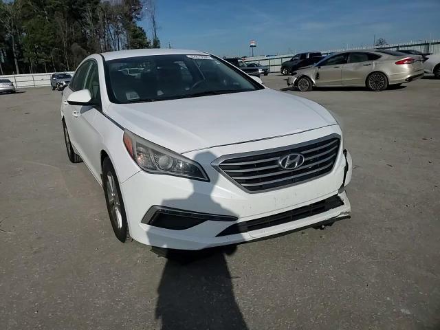 2015 Hyundai Sonata - Image 10
