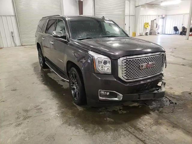 2015 GMC Yukon - Image 12