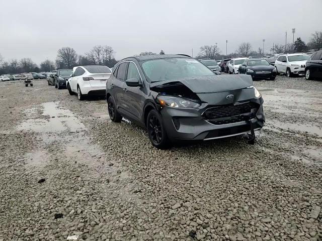 2020 Ford Escape - Image 12
